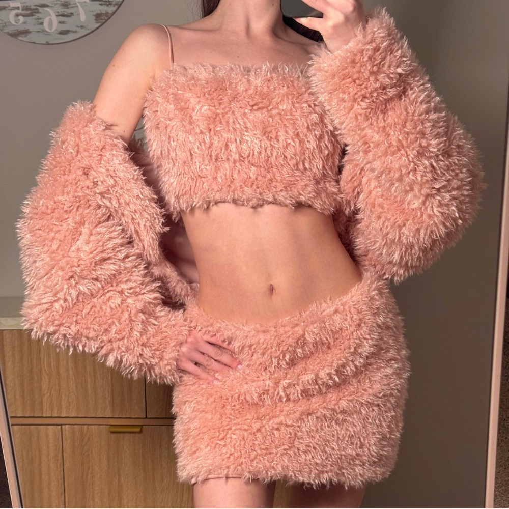 Fuzzy Pink 3-Piece Set
